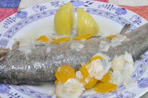 Pstruh vařený s kořenovou zeleninou – Snadné Česko recept, zvládnete za 30 - 45 minut